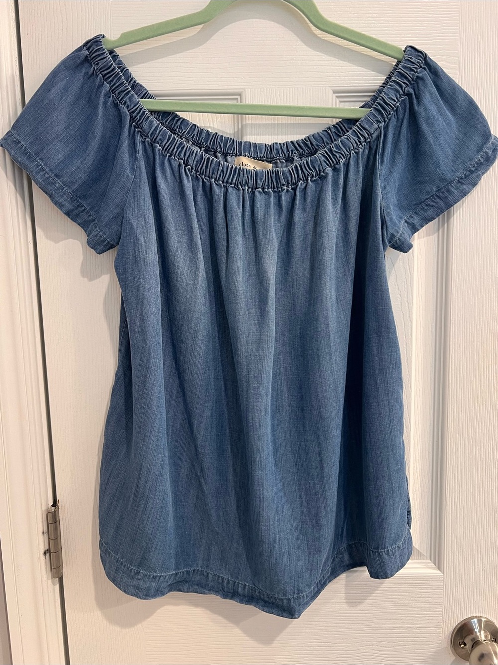 Cloth & Stone Chambray Denim Blue Off-Shoulder Made in USA Western Women's Top